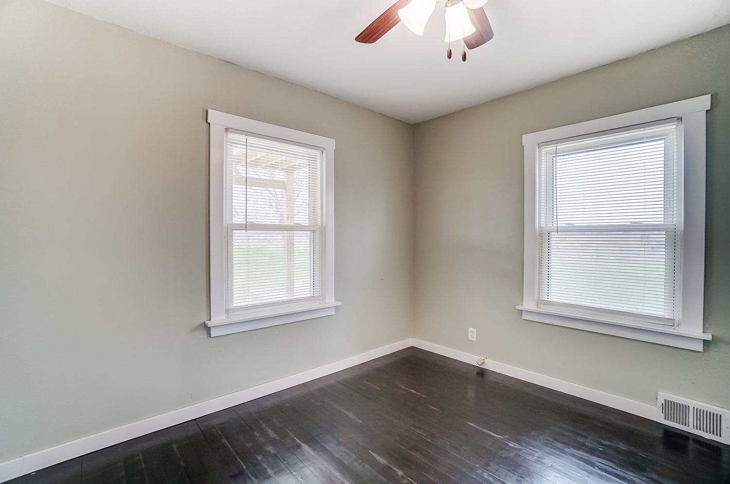 9404 Lower Huntington Road Fort Wayne, IN 46809 - Photo 13 of 36