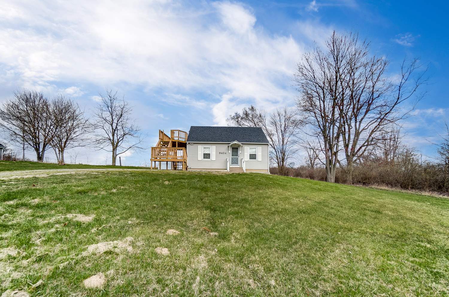 9404 Lower Huntington Road Fort Wayne, IN 46809 - Photo 4 of 36