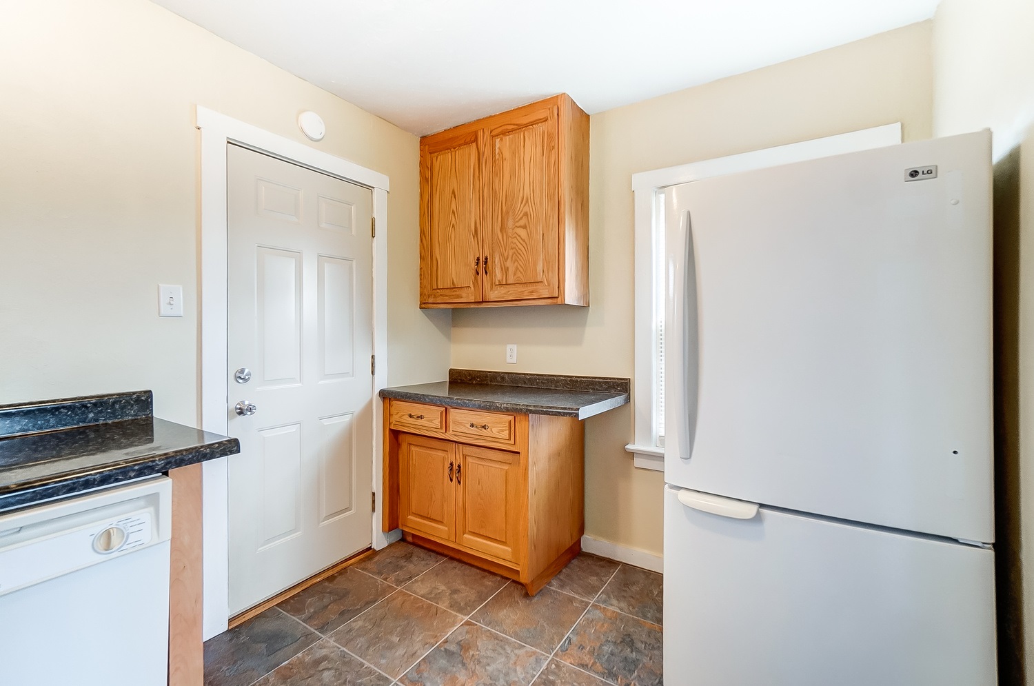 9404 Lower Huntington Road Fort Wayne, IN 46809 - Photo 10 of 36
