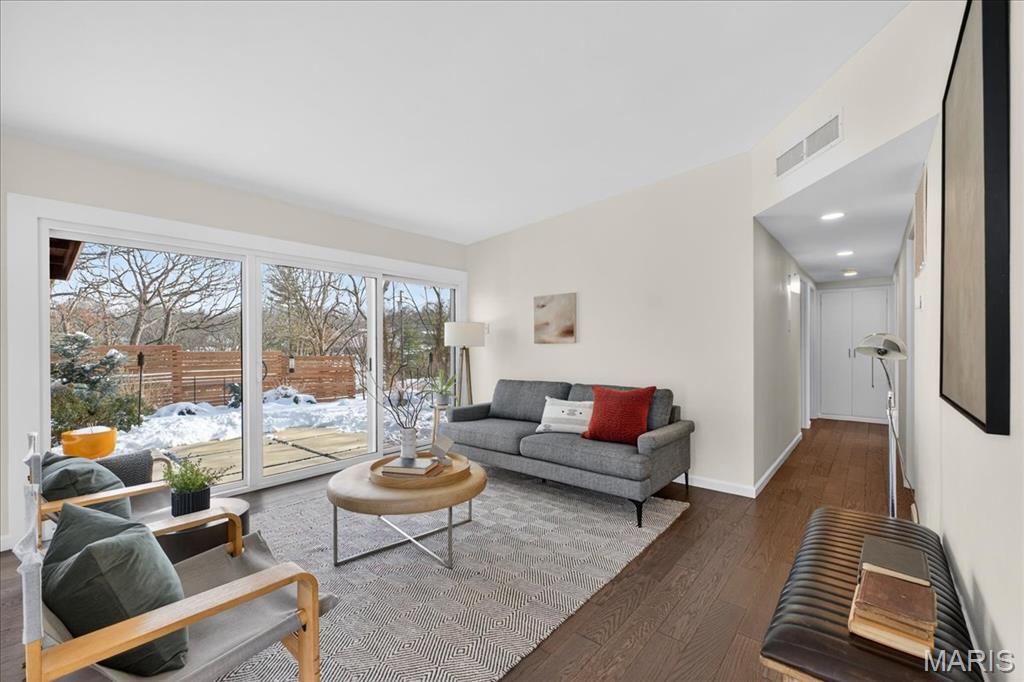 2402 St Giles Road St. Louis, MO 63122 - Photo 12 of 42