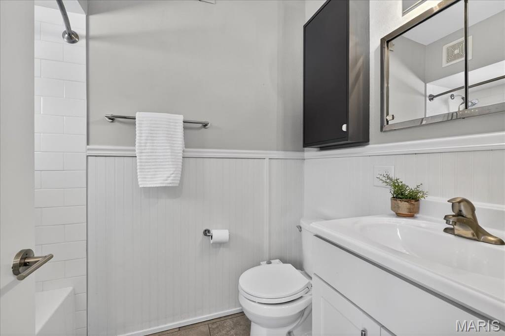 2402 St Giles Road St. Louis, MO 63122 - Photo 25 of 42