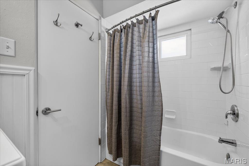 2402 St Giles Road St. Louis, MO 63122 - Photo 26 of 42