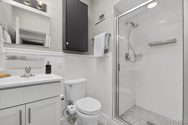 $525,000 | 2402 St Giles Road, St. Louis, MO 63122