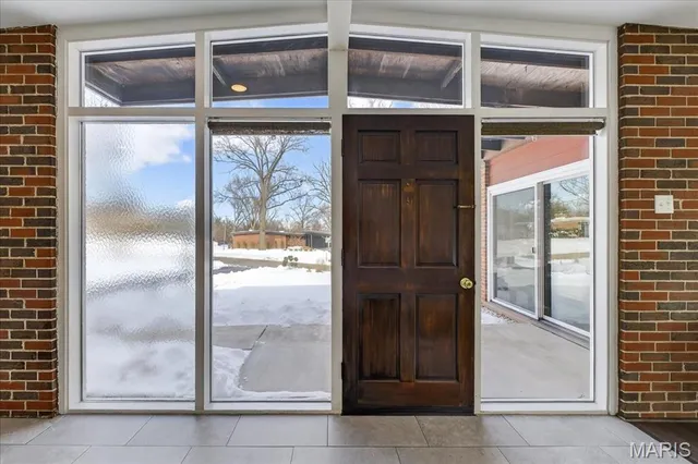 $525,000 | 2402 St Giles Road, St. Louis, MO 63122