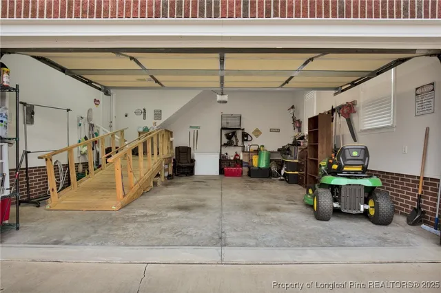 a view of a garage