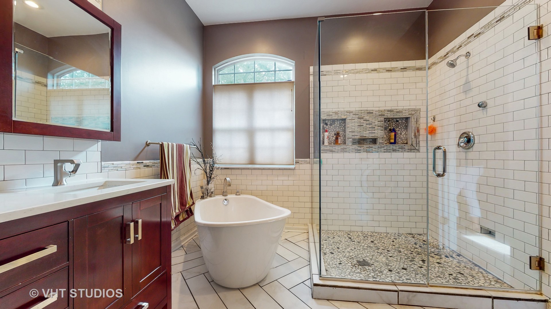 305 Saddle Lane Fox River Grove, IL 60021 - Photo 31 of 55 a bathroom with a sink a toilet and shower