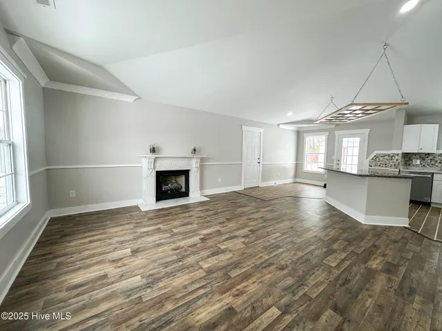 $1,950 | 133 Corinth Drive, New Bern, NC 28562