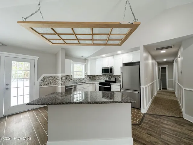 $1,950 | 133 Corinth Drive, New Bern, NC 28562