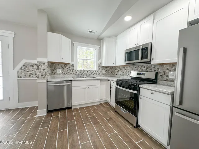 $1,950 | 133 Corinth Drive, New Bern, NC 28562