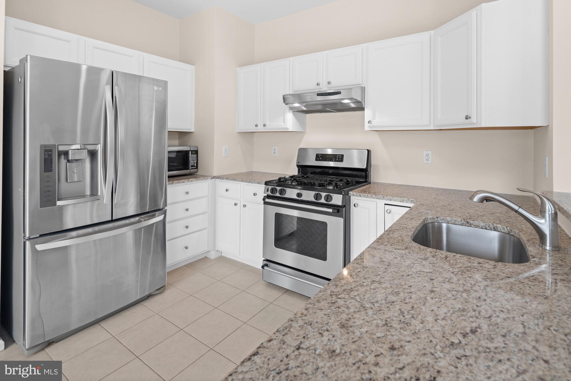 18 Coburn Road Pennington, NJ 08534 - Photo 12 of 40