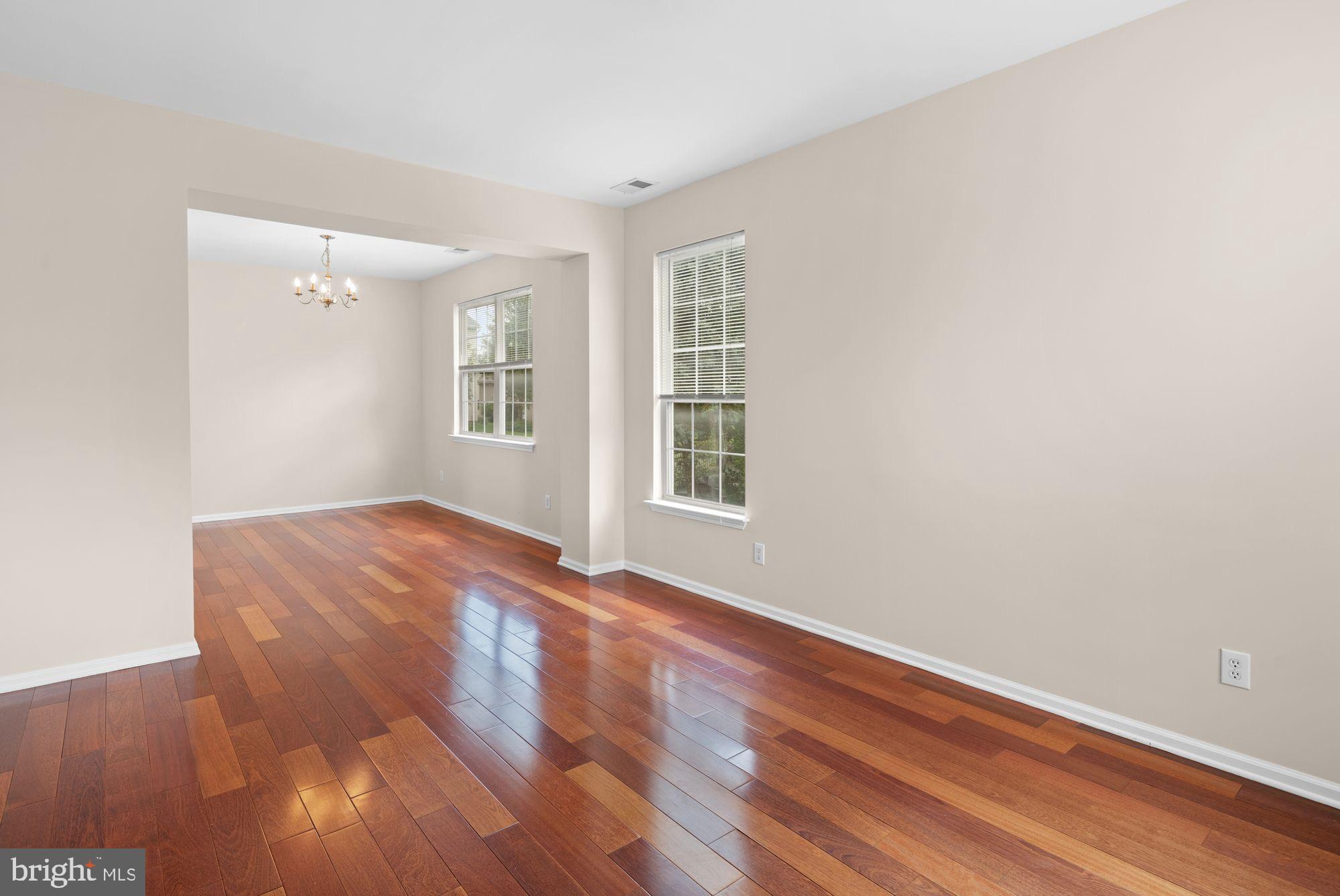 18 Coburn Road Pennington, NJ 08534 - Photo 6 of 40