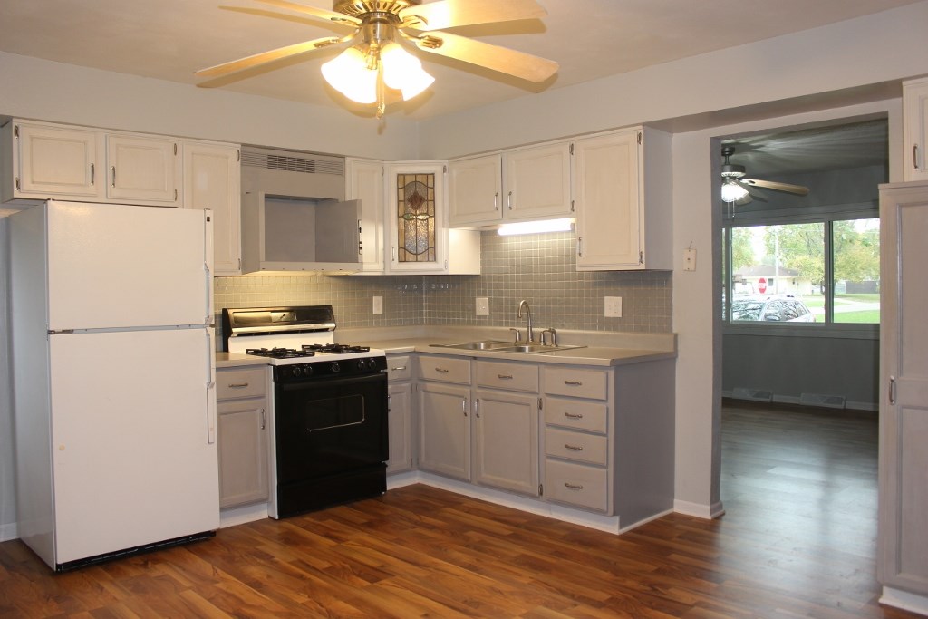 8205 Mildred Road Machesney Park, IL 61115 - Photo 4 of 20 Gallery Image 4
