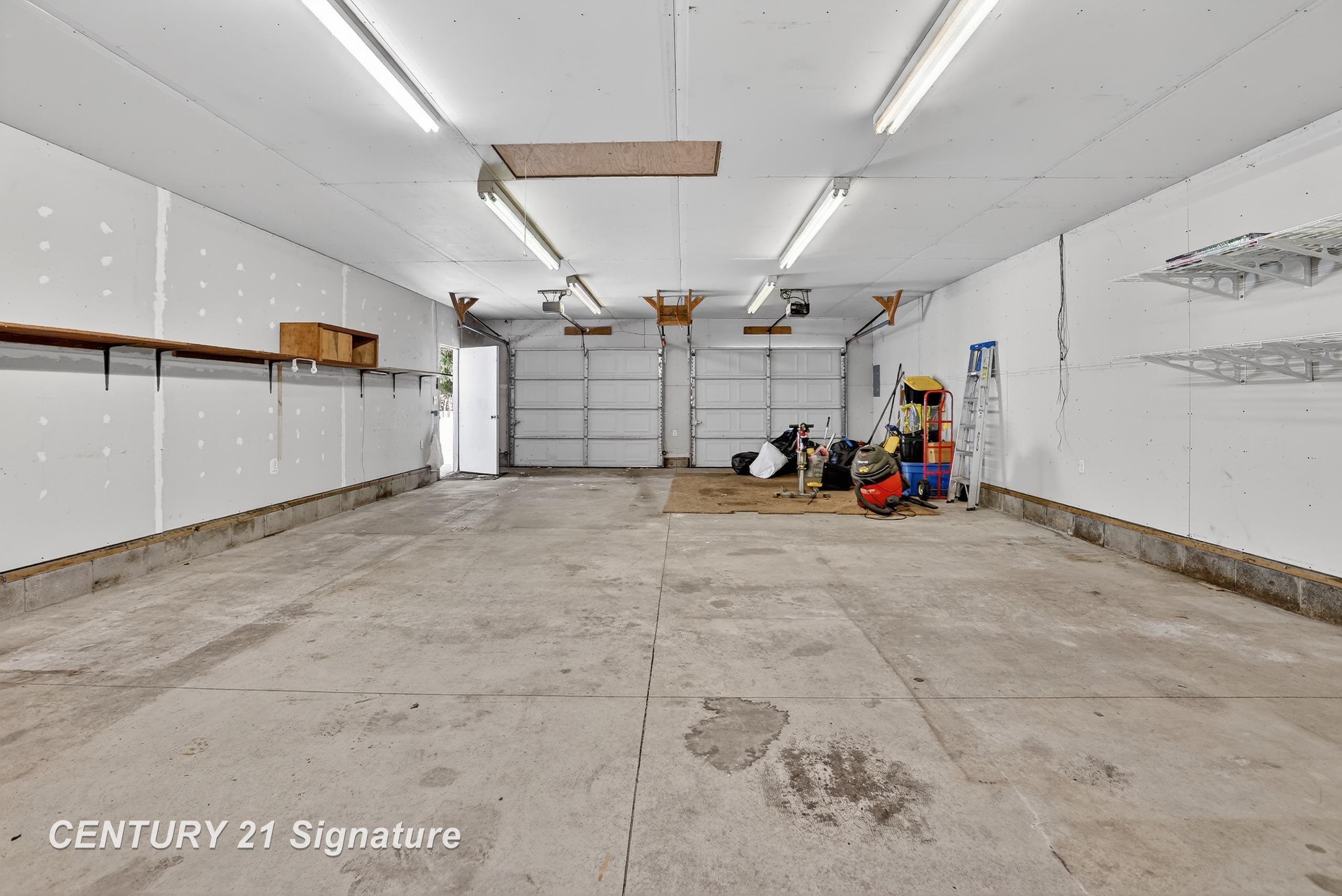 1647 North Huron Road Tawas City, MI 48763 - Photo 42 of 61