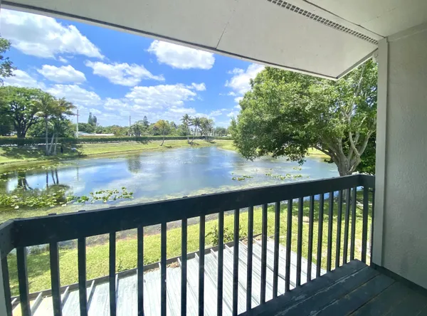 $2,200 | 4104 Inlet Circle, Unit 4104, Greenacres, FL 33463