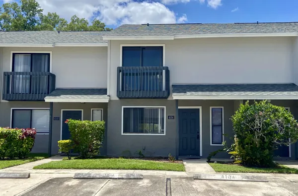 $2,200 | 4104 Inlet Circle, Unit 4104, Greenacres, FL 33463