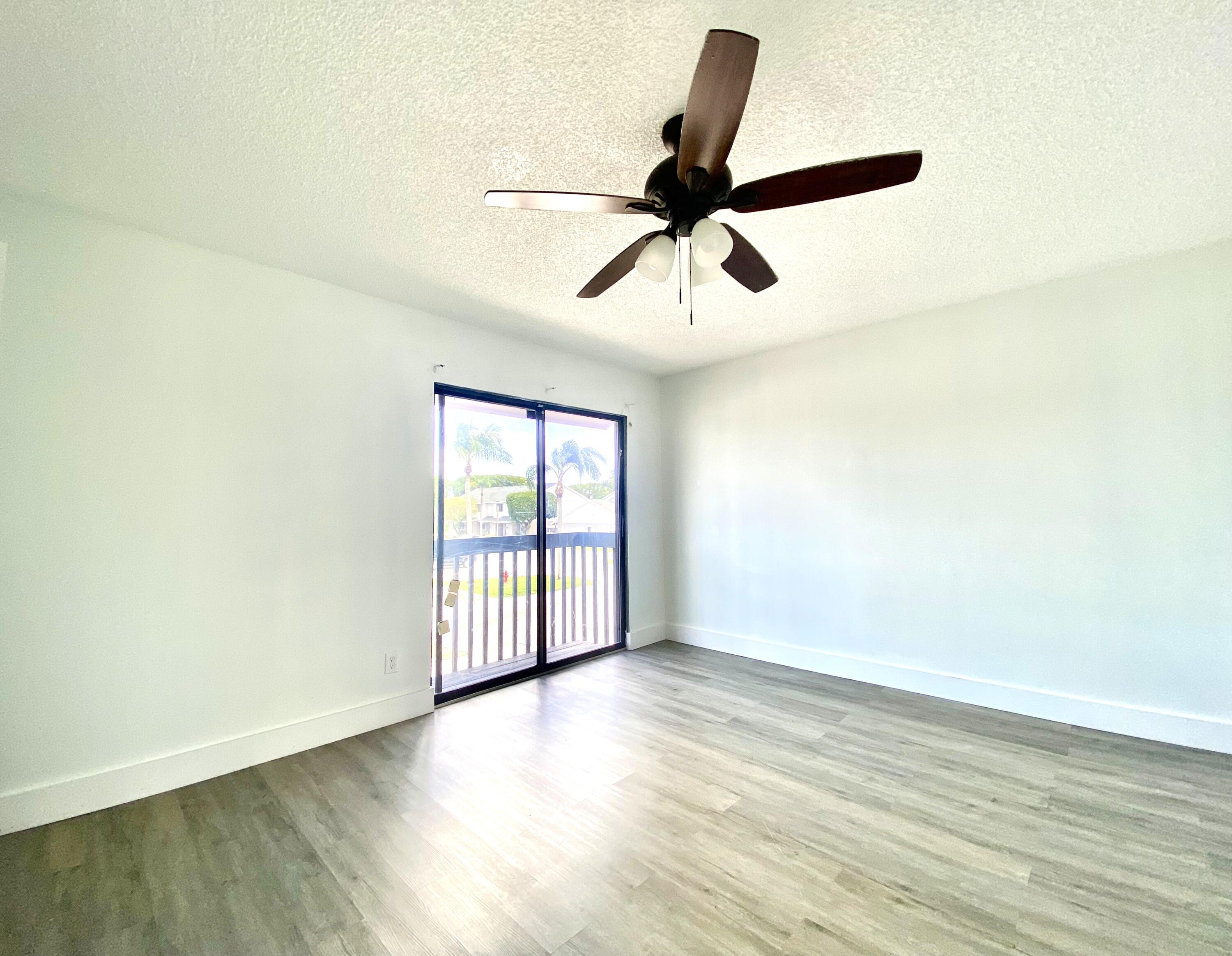4104 Inlet Circle, Unit 4104 Greenacres, FL 33463 - Photo 25 of 36 10