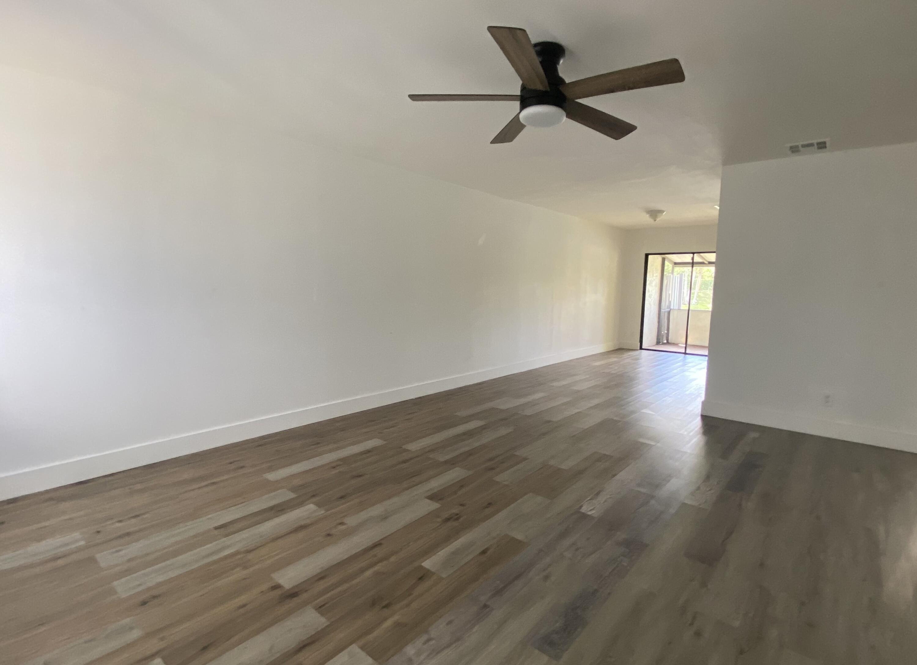 4104 Inlet Circle, Unit 4104 Greenacres, FL 33463 - Photo 5 of 36 25