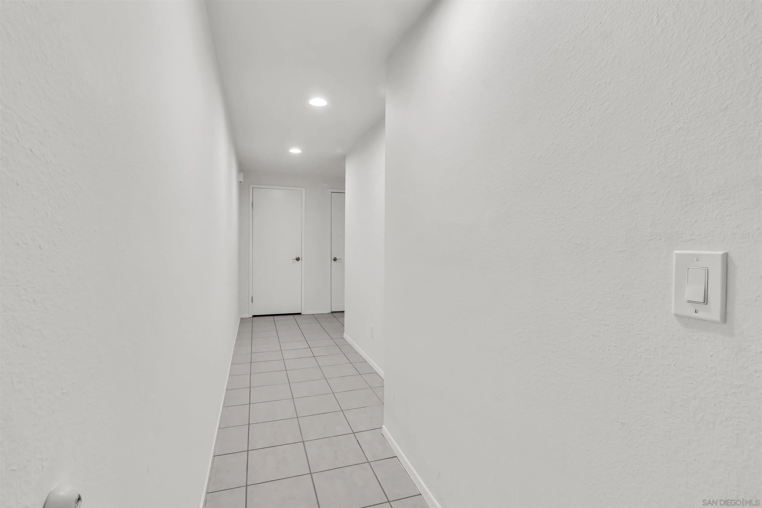 2507 Navarra Drive, Unit 202 Carlsbad, CA 92009 - Photo 18 of 38