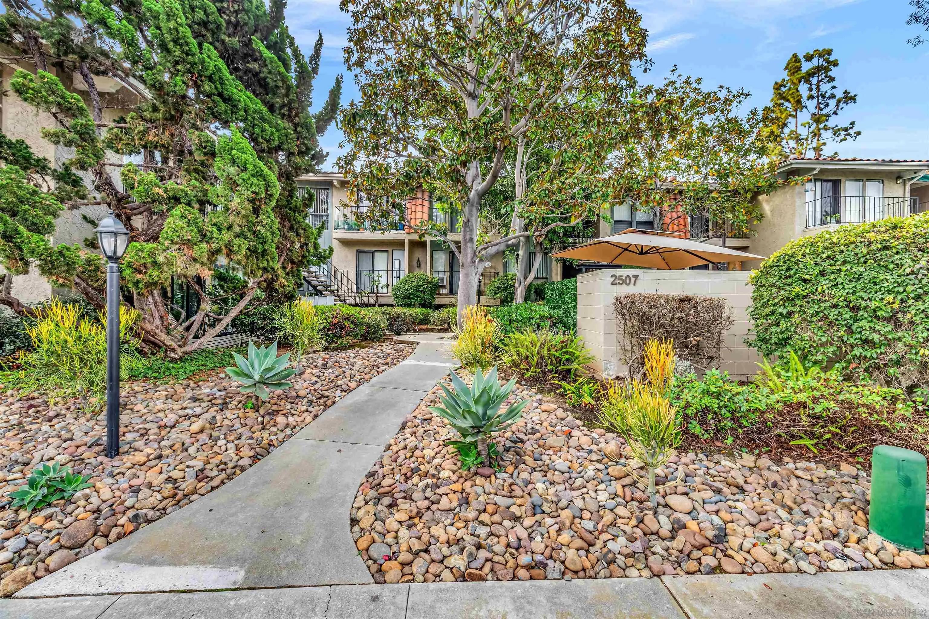 2507 Navarra Drive, Unit 202 Carlsbad, CA 92009 - Photo 3 of 38