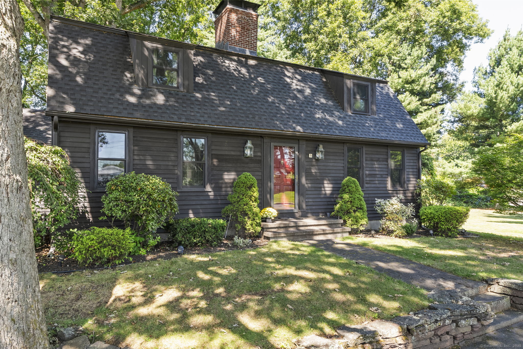 5 Robeth Lane Wethersfield, CT 06109 - Photo 1 of 1 Gallery Image 1
