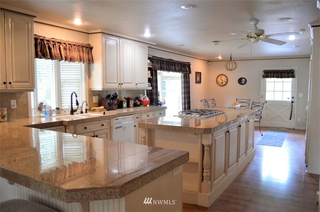2424 Corman Road Longview, WA 98632 - Photo 23 of 40 Gallery Image 23