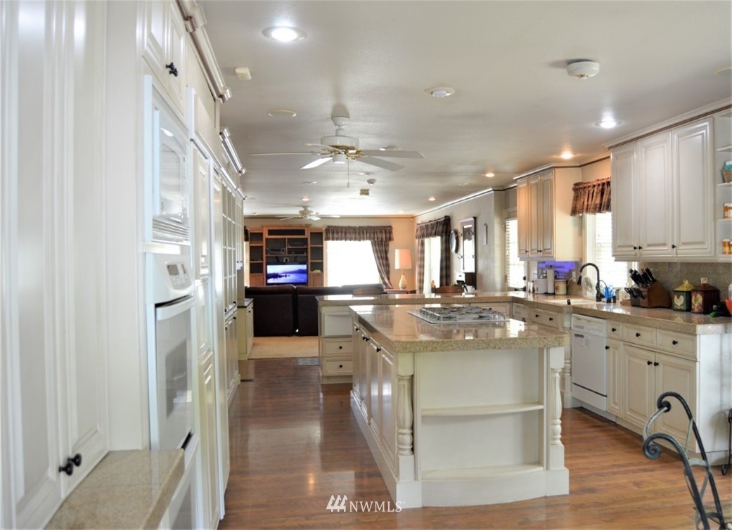 2424 Corman Road Longview, WA 98632 - Photo 26 of 40 Gallery Image 26