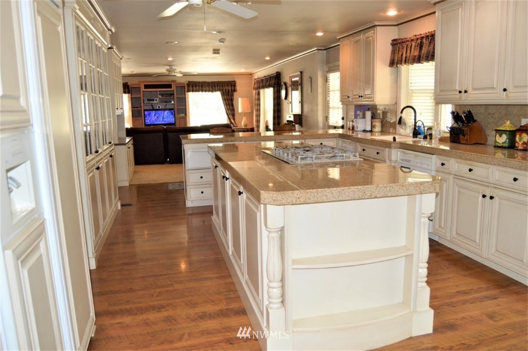 2424 Corman Road Longview, WA 98632 - Photo 27 of 40 Gallery Image 27