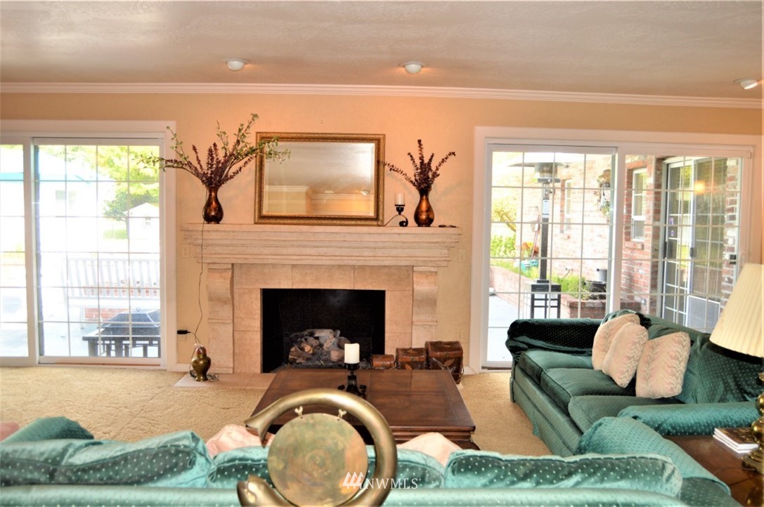 2424 Corman Road Longview, WA 98632 - Photo 4 of 40 Gallery Image 4