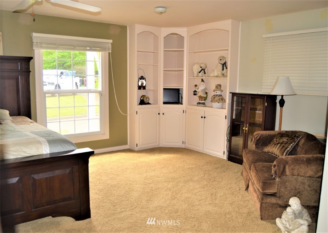 2424 Corman Road Longview, WA 98632 - Photo 9 of 40 Gallery Image 9