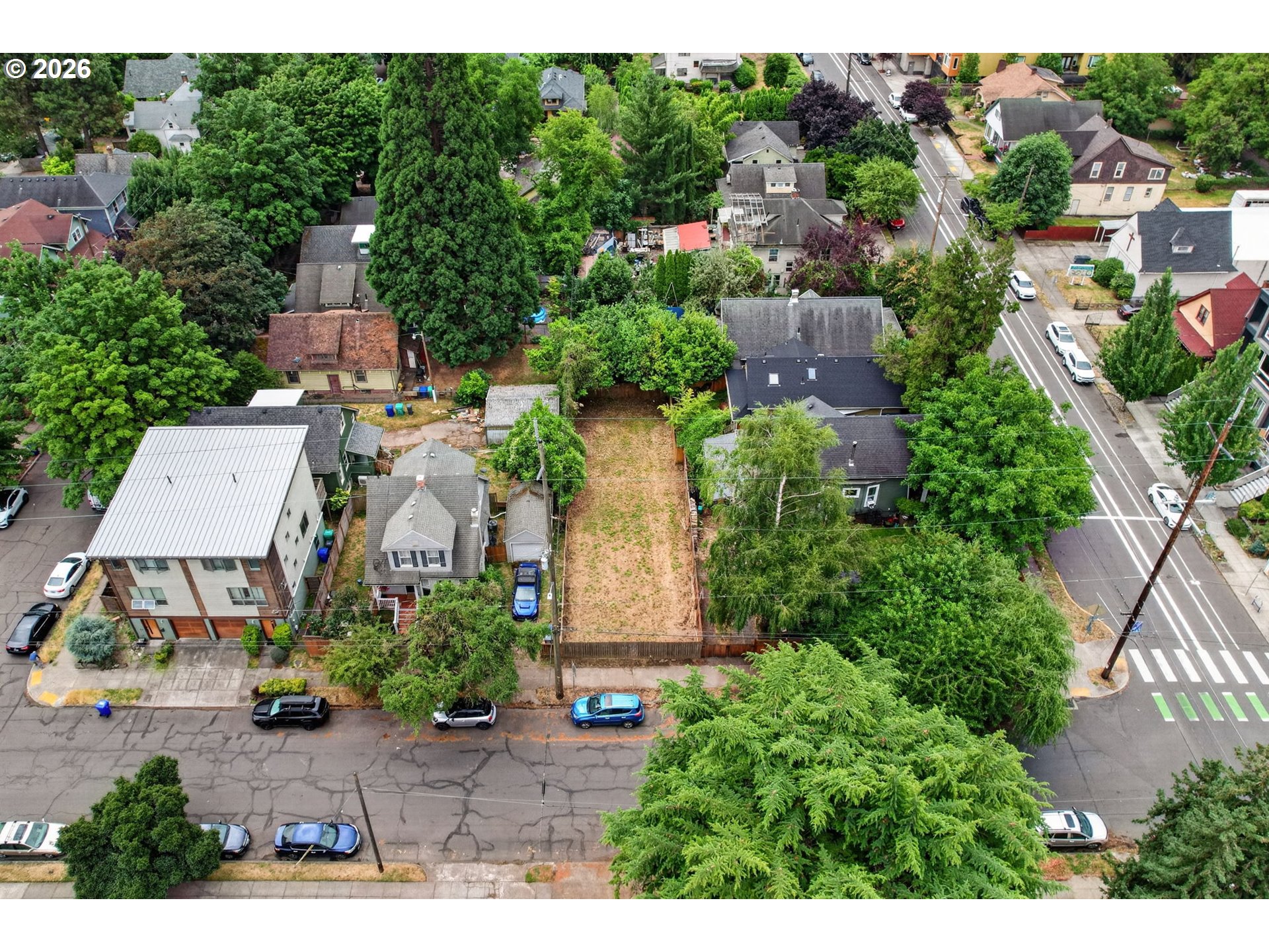 24 Northeast Going Street Portland, OR 97211 - Photo 4 of 7