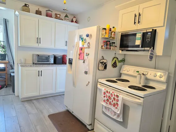 $137,000 | 206 Railroad Street, Elroy, WI 53929