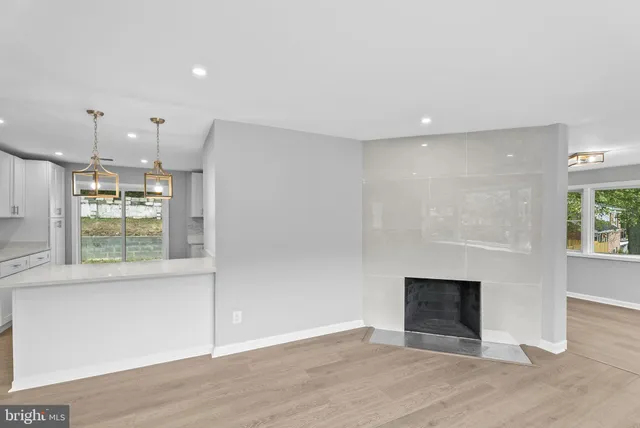 $819,900 | 5822 Brookview Drive, Alexandria, VA 22310