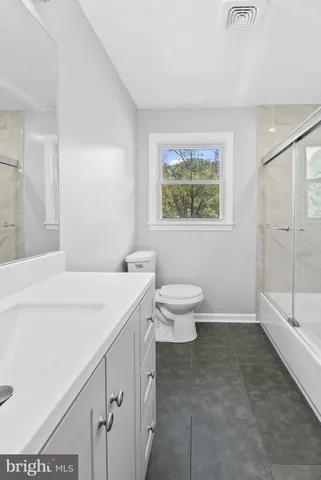 $819,900 | 5822 Brookview Drive, Alexandria, VA 22310