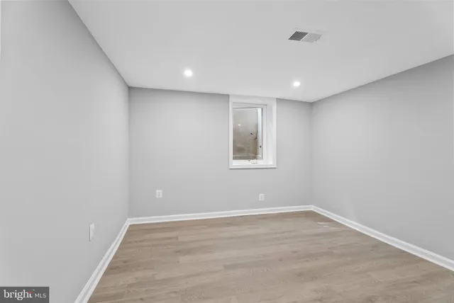 $819,900 | 5822 Brookview Drive, Alexandria, VA 22310