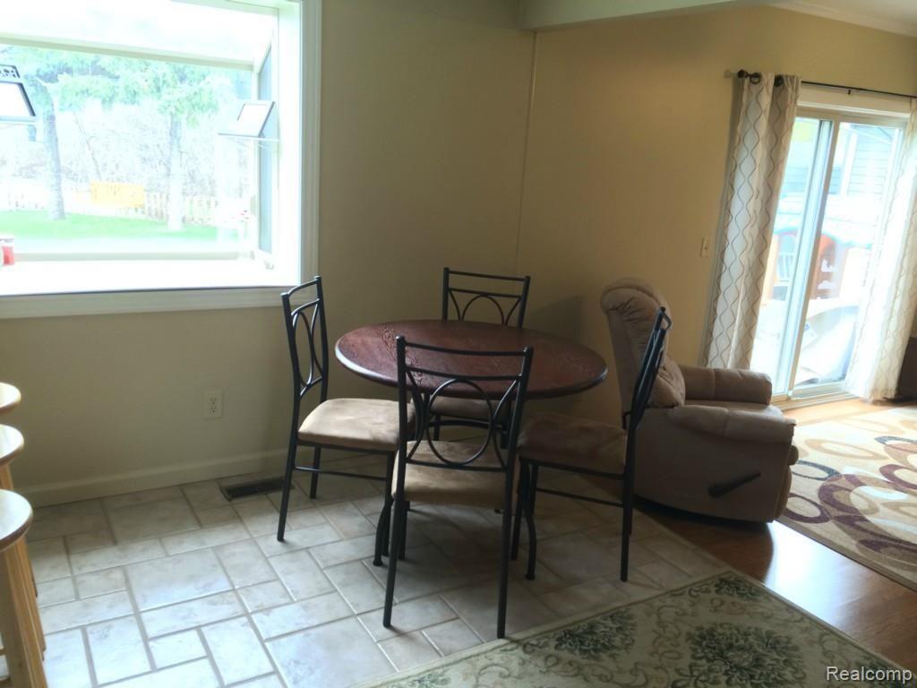 43860 Arlington Road Canton, MI 48187 - Photo 13 of 31 IMG_4213.jpg