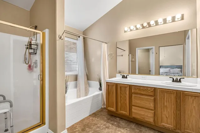 $442,000 | 2020 Hanson Avenue, Clovis, CA 93611