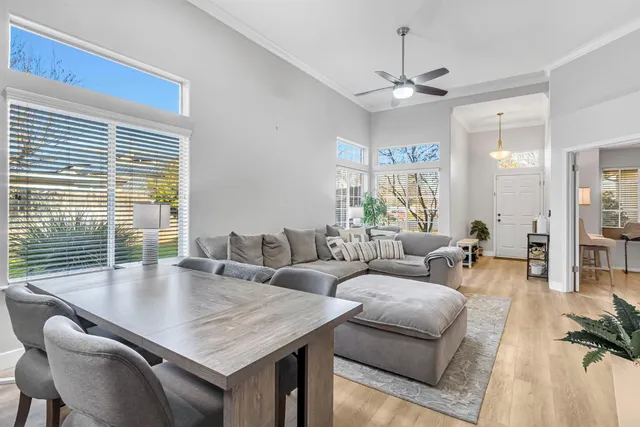 $442,000 | 2020 Hanson Avenue, Clovis, CA 93611