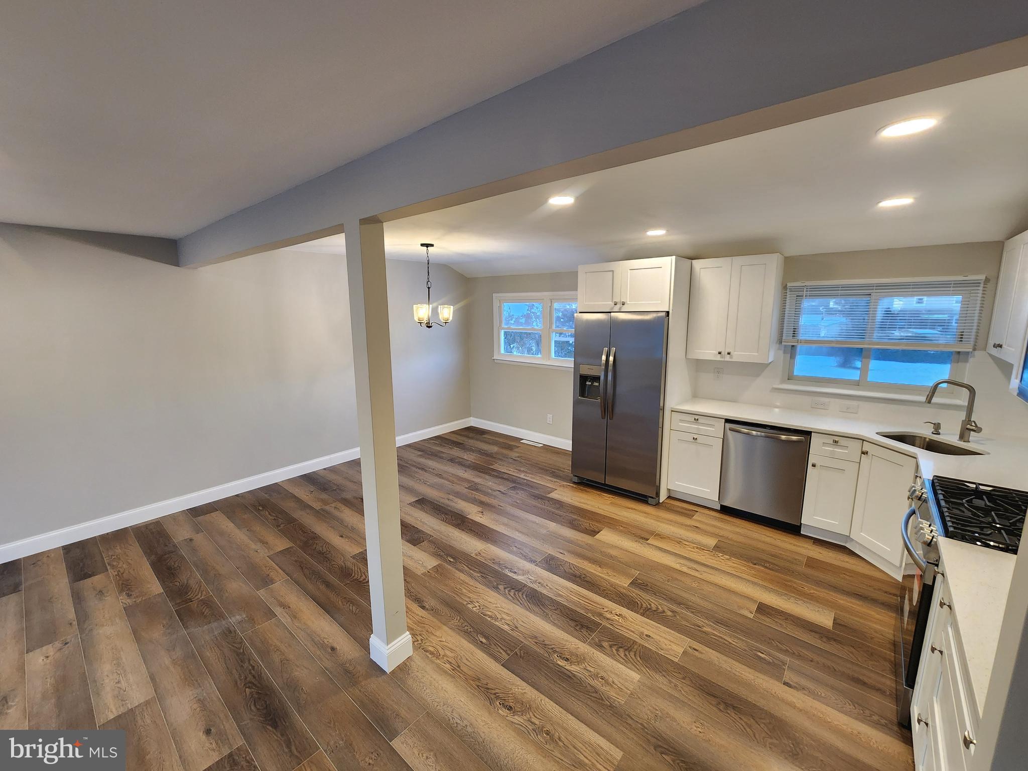 9 Bancroft Road Marlton, NJ 08053 - Photo 8 of 27 a view of kitchen with wooden floor and electronic appliances