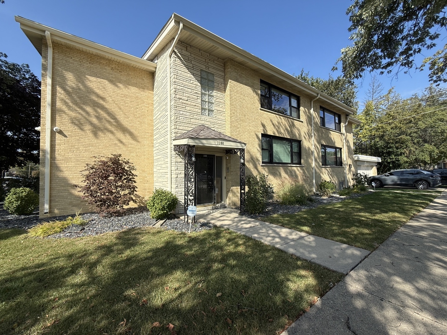 1108 Fortuna Avenue, Unit 2 Park Ridge, IL 60068 - Photo 1 of 21