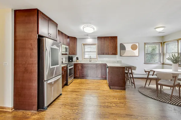 $3,500 | 1108 Fortuna Avenue, Unit 2, Park Ridge, IL 60068
