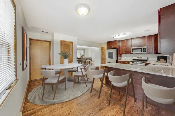 $3,500 | 1108 Fortuna Avenue, Unit 2, Park Ridge, IL 60068
