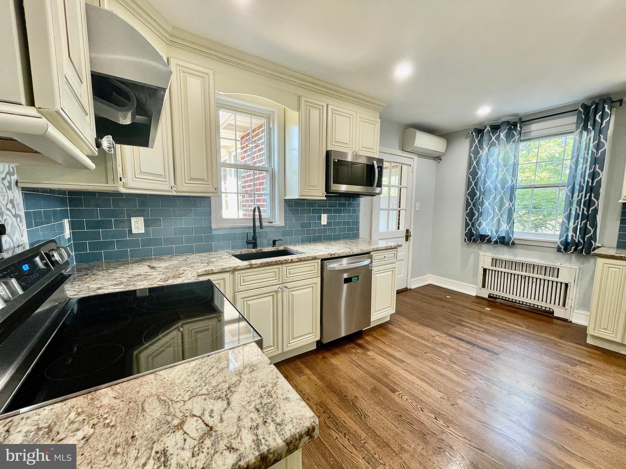 59 West Tomlin Station Road Mickleton, NJ 08056 - Photo 3 of 40