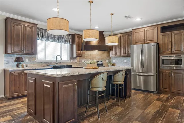 $424,900 | 3449 Bluhm Road, West, TX 76691