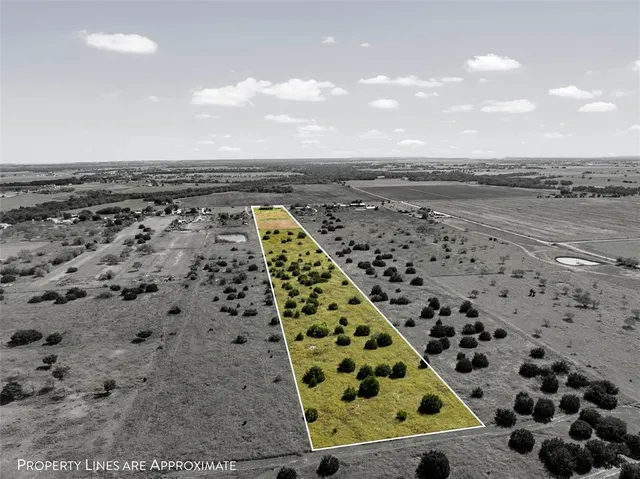 $424,900 | 3449 Bluhm Road, West, TX 76691