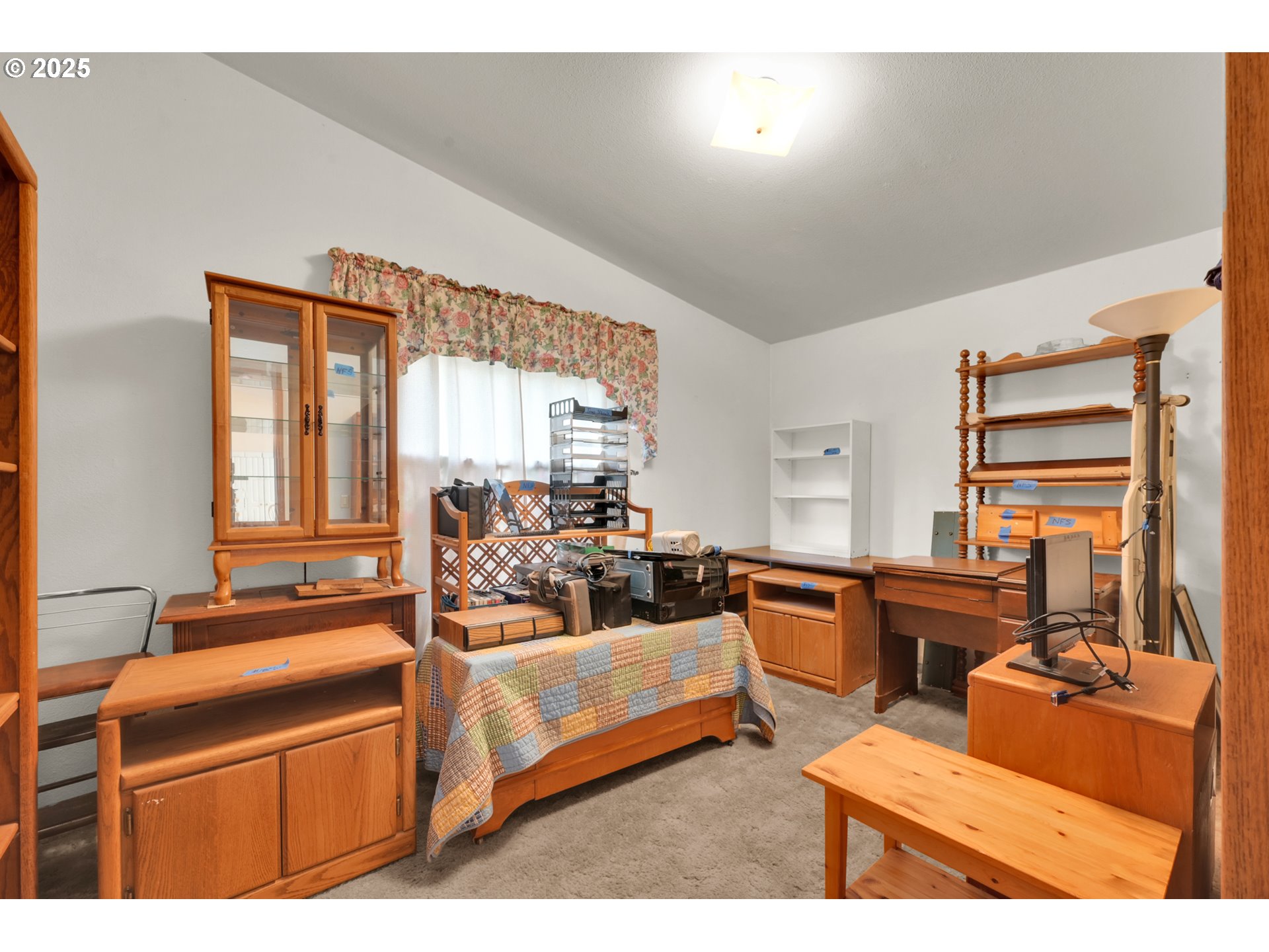 4475 Franklin Boulevard, Unit 2 Eugene, OR 97403 - Photo 16 of 22 Bedroom