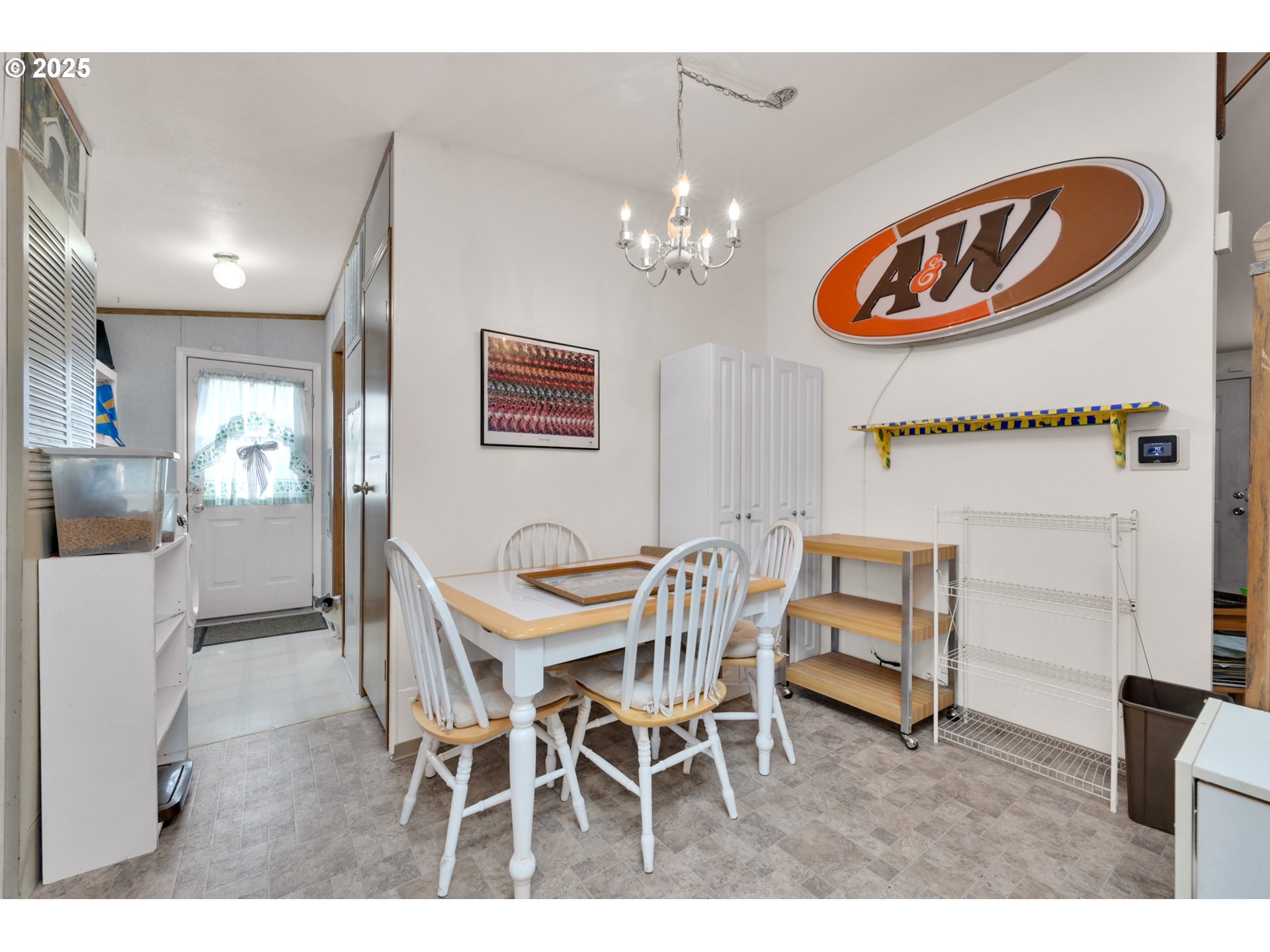4475 Franklin Boulevard, Unit 2 Eugene, OR 97403 - Photo 8 of 22 Dining Area