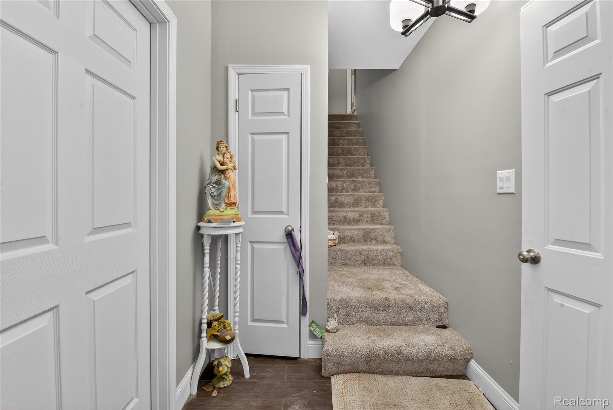 6198 Brancheau Road Newport, MI 48166 - Photo 37 of 47 30-6198-Brancheau-St-WindowStill-Photography.jpg