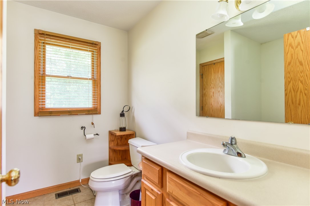 29551 Georgetown Road Salem, OH 44460 - Photo 11 of 18