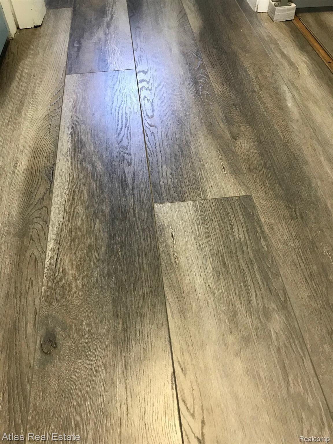 12091 Davison Road Davison, MI 48423 - Photo 22 of 28 Wood Laminate flooring.jpg