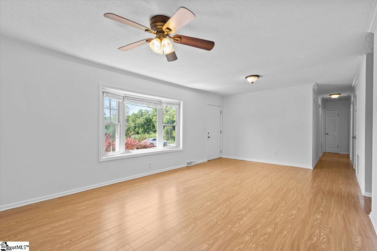 3 Stevenson Road Taylors, SC 29687 - Photo 4 of 22 Gallery Image 4
